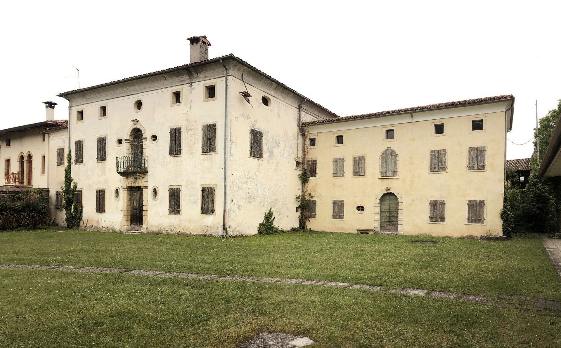 CORDE_COMPLESSO EX CANONICA_©archivio corde a.a._sdf prospetto principale ex canonica e scuola