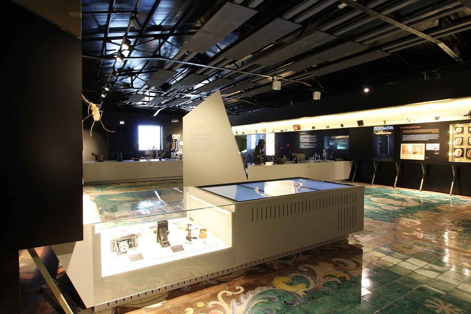 CORDE_ISS_©archivio corde a.a._04 CORDE_ISS_©archivio corde a.a._allestimento permanente